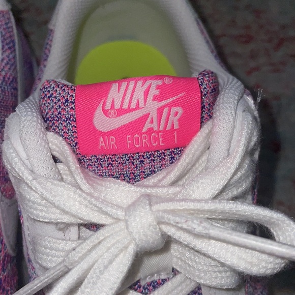Nike Women's Air Force 1 Crater Flyknit Fuchsia Glow/Wht-Pink Blast - Size 8.5 - Picture 10 of 10